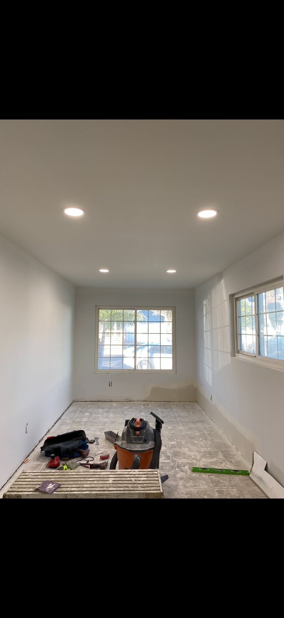 Recess lighting room